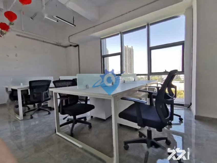 一层大开间：只招(机械加工)，甲方出售200平