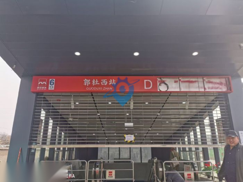 一层大开间：只招(机械加工)，甲方出售200平