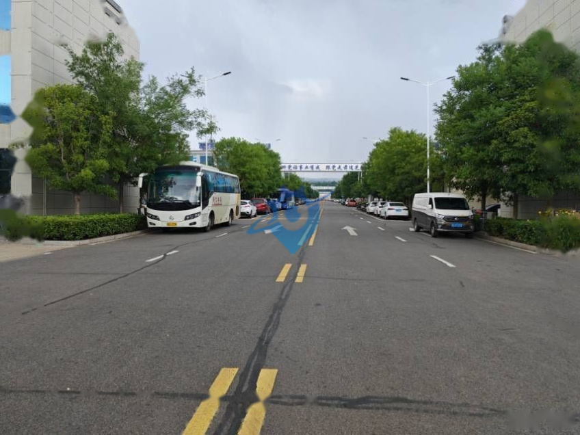 蓝田工业园区3101平米两联跨三行车12.5米层高厂房出租